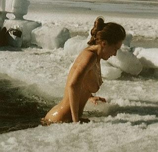 Nude Girl Swim Video