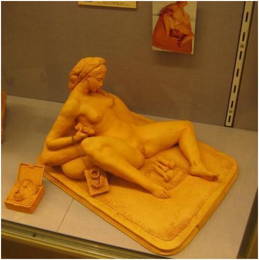 photo of erotic sculpture on display in the sex museum aka venus temple in amsterdam